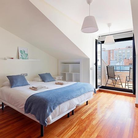Atico Con Terraza, Vistas Al Mar Y Parking En Playa De S Lorenzo Gijon Exterior photo