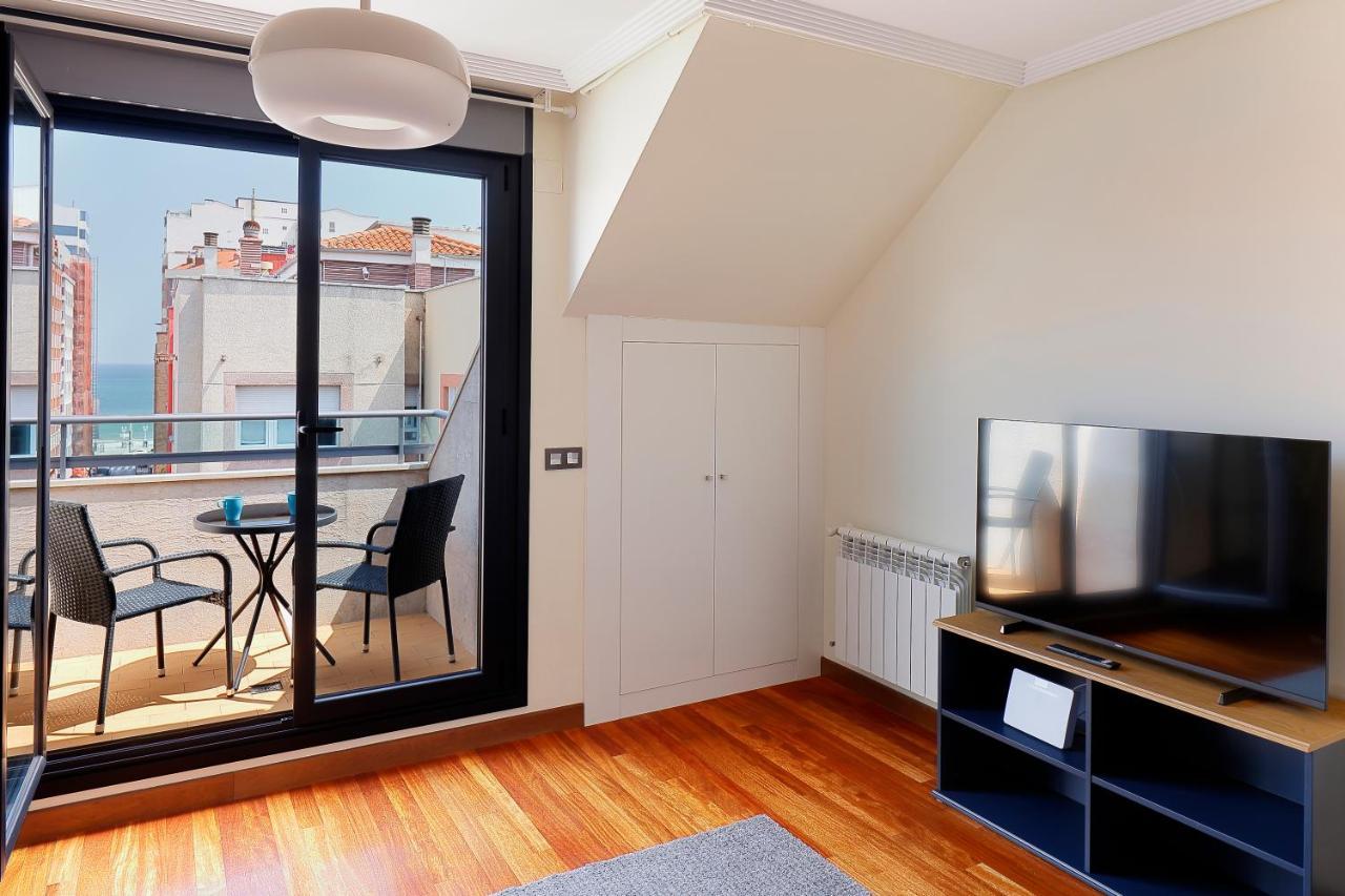 Atico Con Terraza, Vistas Al Mar Y Parking En Playa De S Lorenzo Gijon Exterior photo